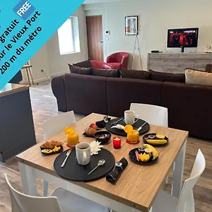 https://standing-vieux-port-110-m2-marseille.fr-provencehotel.com