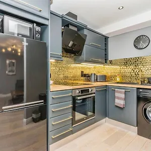 Modern Hut In Apartment